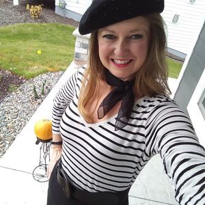 Meet your Posher, Tmi